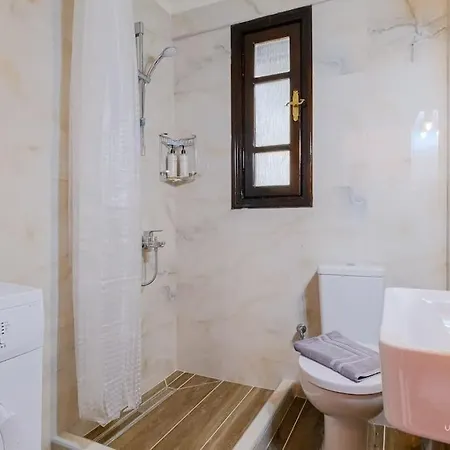 Blooming Yard Apartment, Vesta Philoxenia דירה סלוניקי