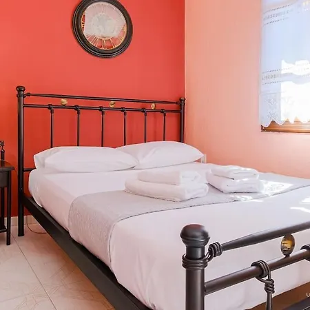 Διαμέρισμα Blooming Yard Apartment, Vesta Philoxenia *